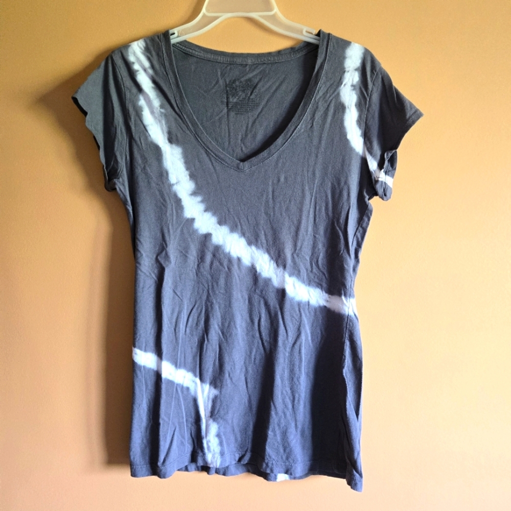 Stranded Tie-Dye V-Neck Tee PTP=17"